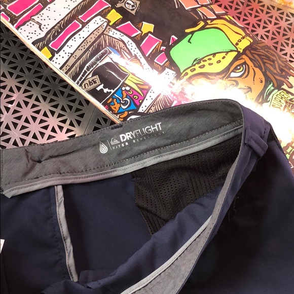 🔥QUICKSILVER- HIBID SHORTS🔥 - Picture 6 of 8